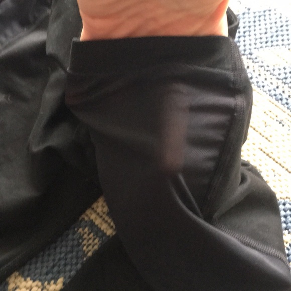 Fabletics - Picture 3 of 3